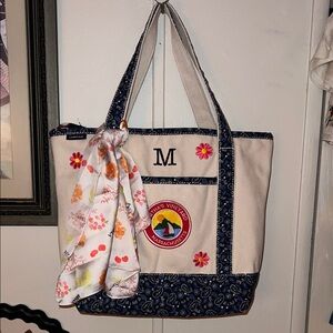 Lands' End Blue and Cream Tote with Floral Accents Martha’s Vineyard patch